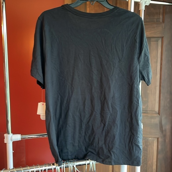 Rebellious One Graphic top - Picture 3 of 5